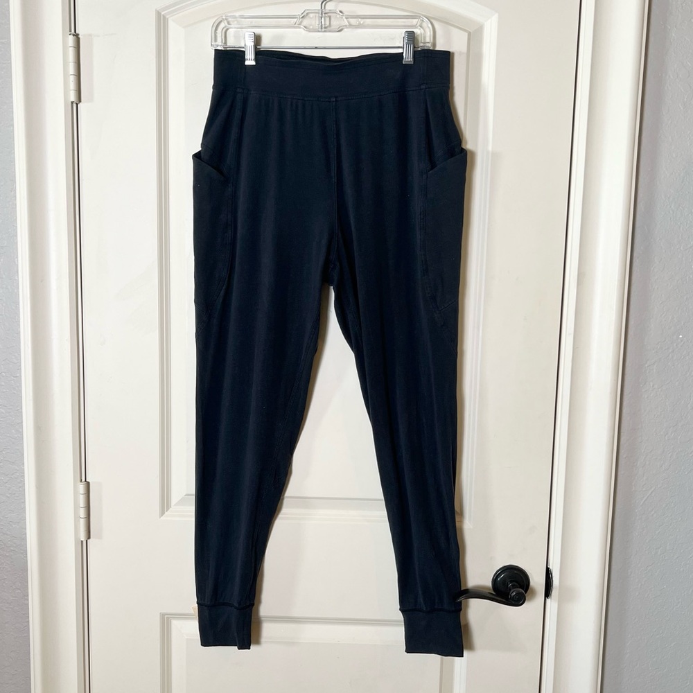 Lululemon lightweight black joggers